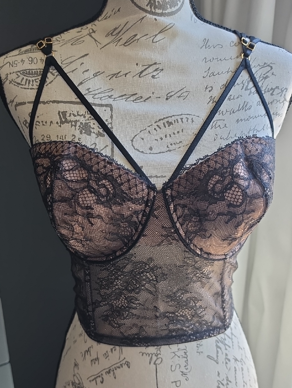 Victoria's Secret 'Very Sexy' Lace Bustier - Black with Nude Lining
